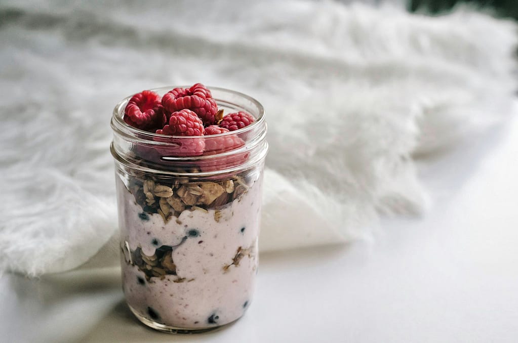 Healthy Eating: Meal Prep Ideas for Busy Schedules 4 granola and yoghurt filled mason jar. meal-prep ideas