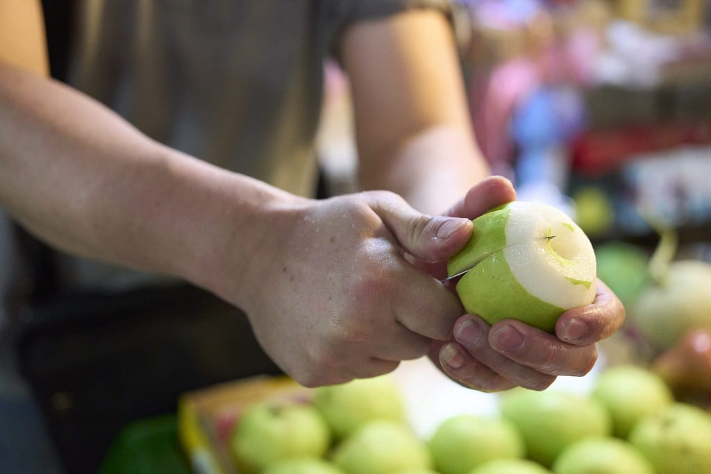 An excellent primer for taipei first timer 4 fruit vendor - taipei first timer article