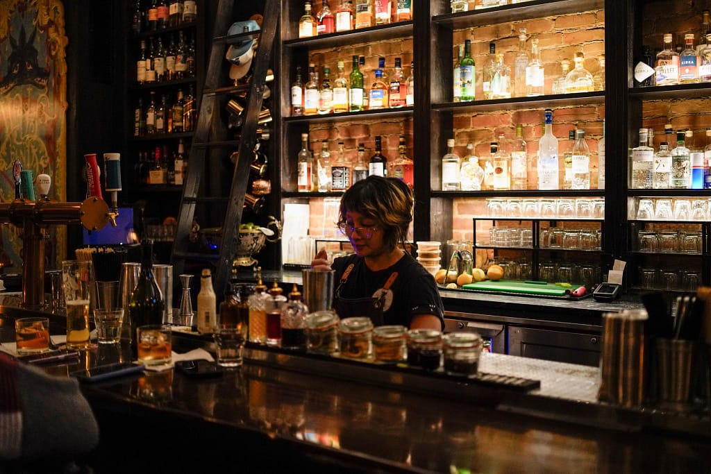 Best Pub Experience in Montreal: A Review of Pub Wolf & Workman 2 Pub Wolf & Workman