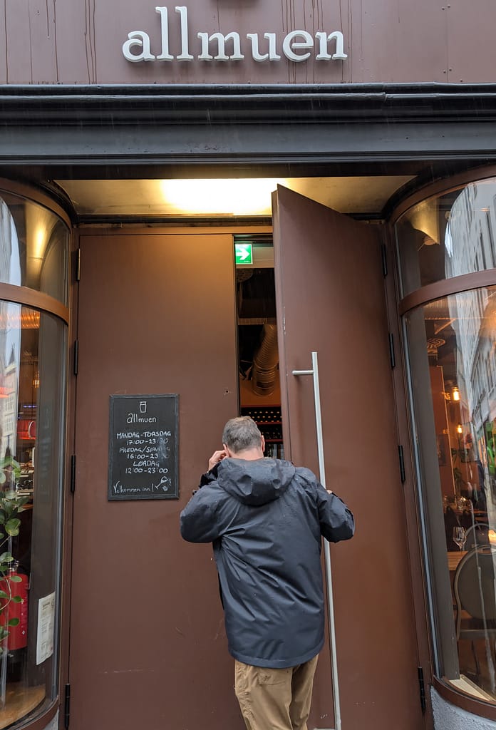 Is Allmuen in Bergen the Best Cozy Restaurant for Travelers in Norway?