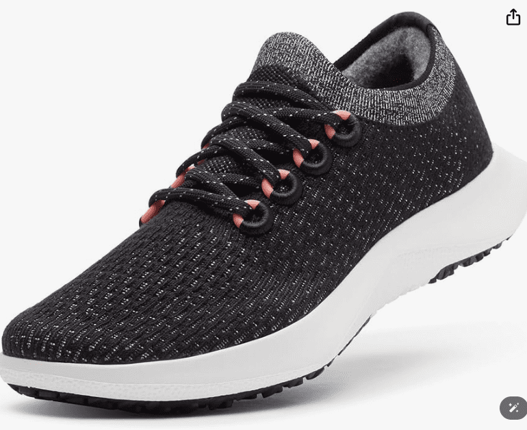 4 Versatile Travel Sneakers to Step Up Your Game 4 versatile travel sneakers